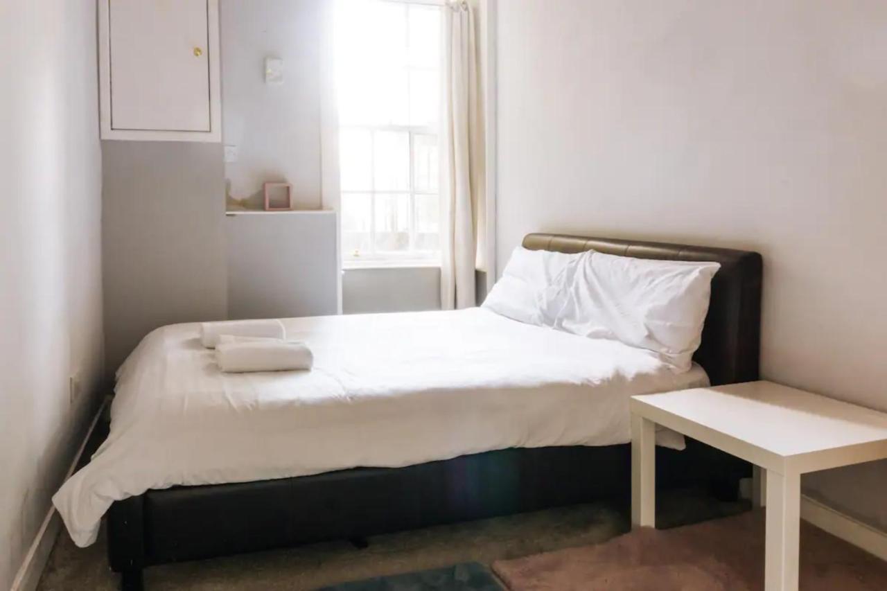 Homely 3 Bedroom In The Heart Of Central EDI Exterior photo